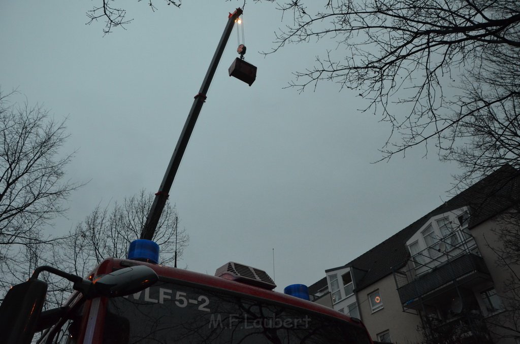 Feuer 2 Dachwohnung Koeln Severinswall Bayenstr P141.JPG